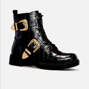 Women’s Fashion Boots